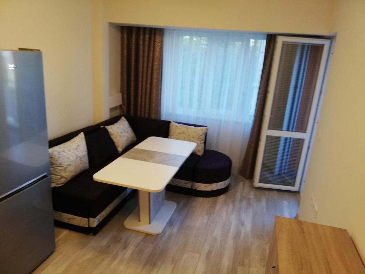 Апартамент За Гости Ниш 1 Veliko Tŭrnovo Exterior photo
